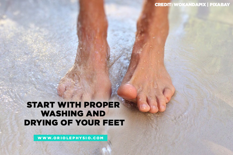 Start-with-proper-washing-and-drying-of-your-feet